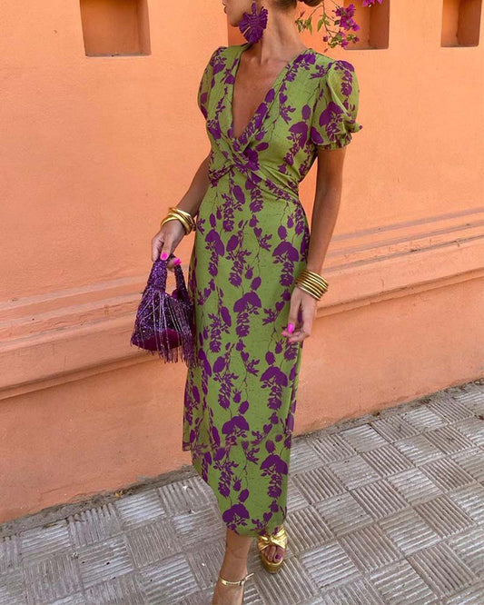 Abigail™ Chic Leaf Print V-Neck Dress