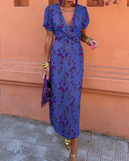 Abigail™ Chic Leaf Print V-Neck Dress