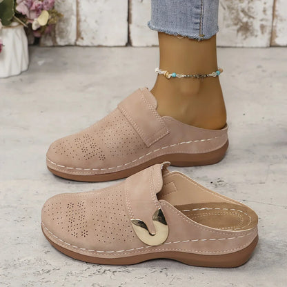 Caprielle Chic Supportive Wedge Sandals