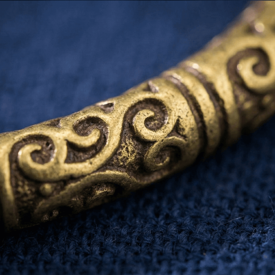 Theo | Spiral-End Copper Cuff