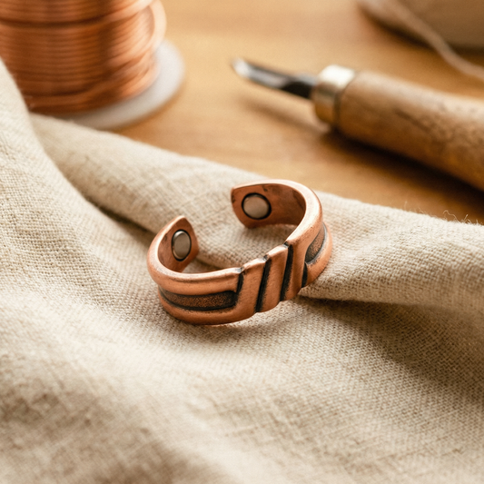 Thea | Diagonal Groove Magnetic Copper Ring