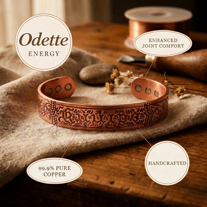 Odette | Engraved Lettering Copper Cuff