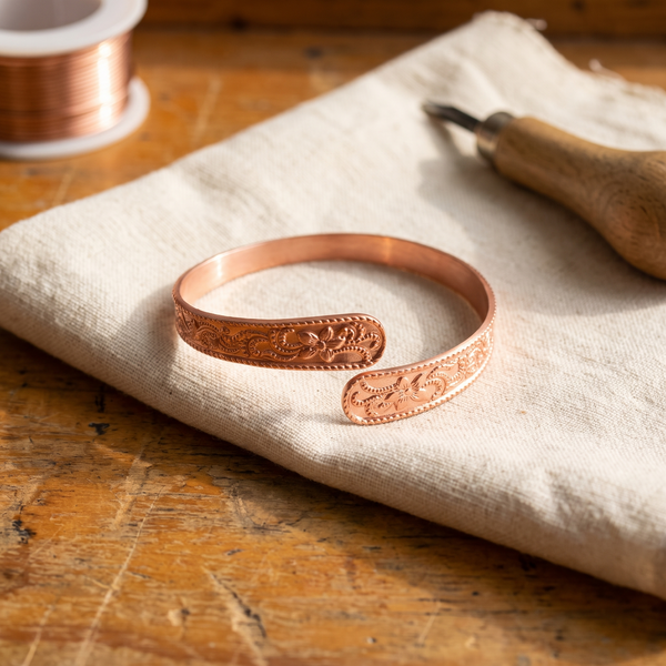 Bianca | Textured-End Copper Cuff
